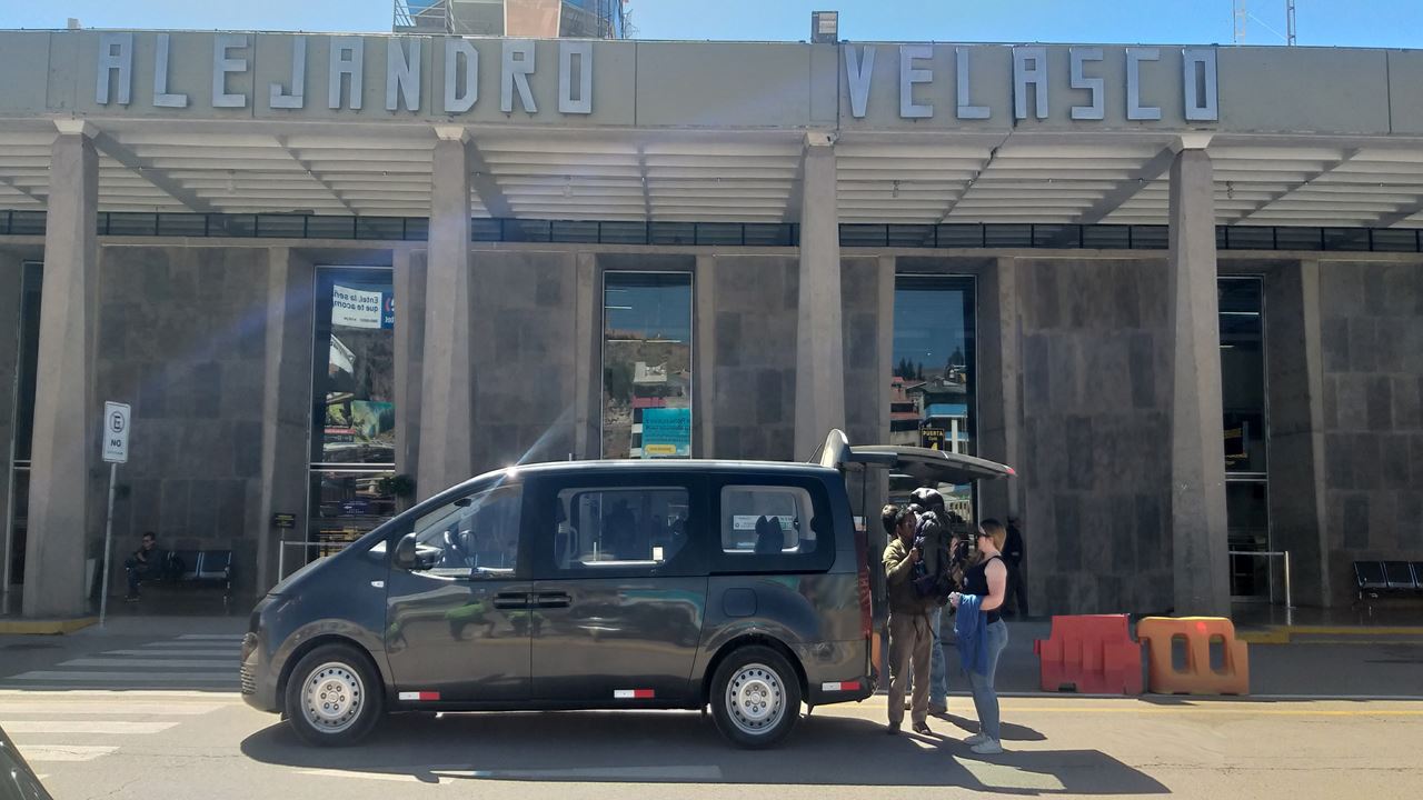 Transfer Del Centro De La Ciudad Al Aeropuerto foto 5