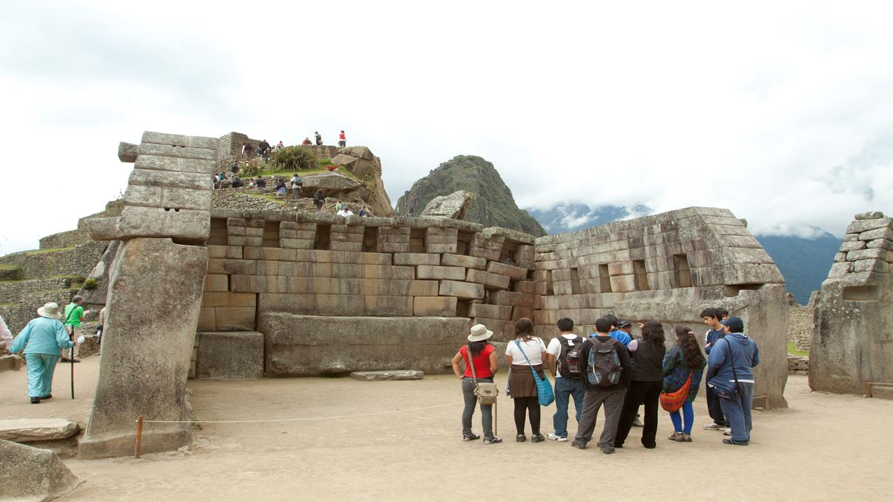 Luxury Train to Machu Picchu from Cusco (5)