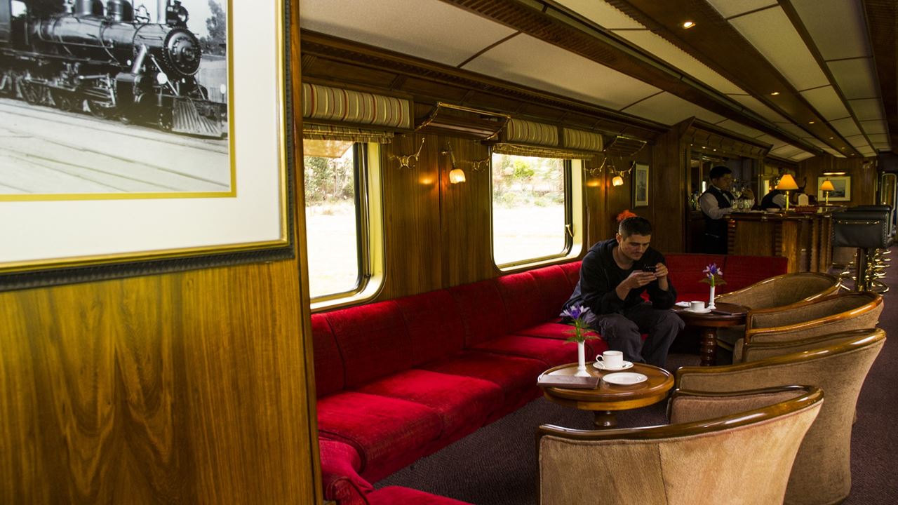 Luxury Train to Machu Picchu from Cusco (8)
